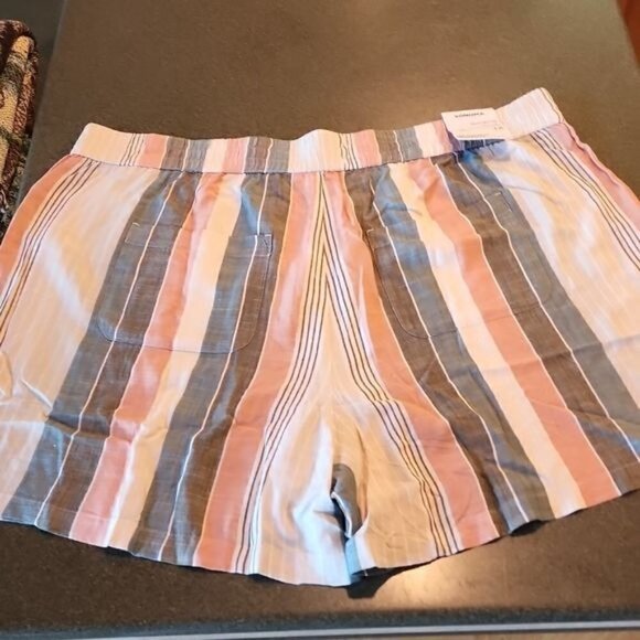 Sonoma Mid Rise Vertical Striped Soft Colors Ultracomfort Waistband Sz 1X Shorts - Picture 10 of 14
